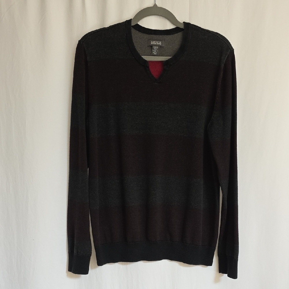 Kenneth Cole Reaction Gray, Black, Burgundy Mens Pullover Sweater.  Size Medium
